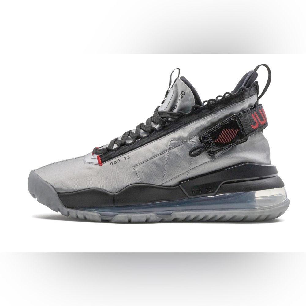 Jordan Proto Max 270 “Metallic Silver”